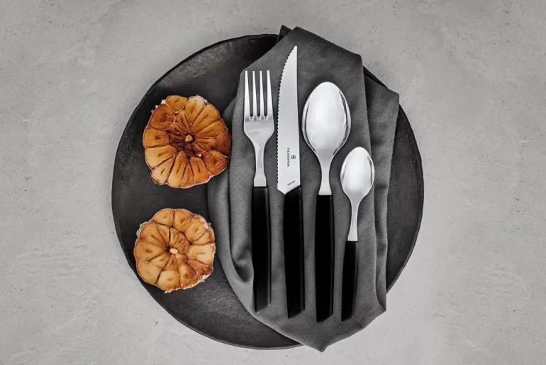 Swiss Modern Steakmesser