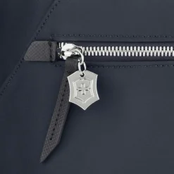 Victoria Signature Tote